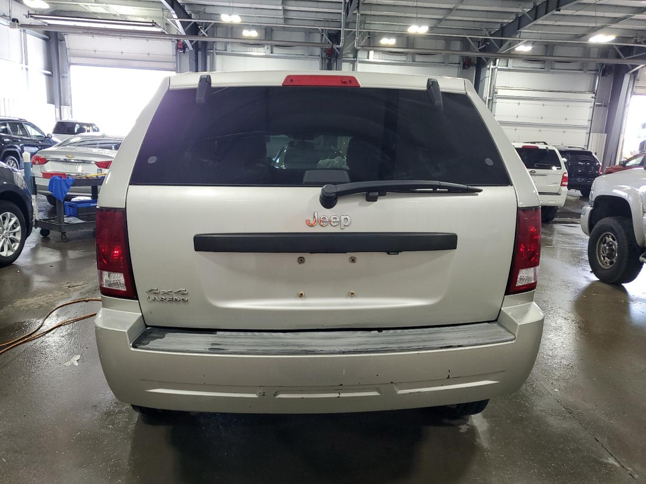 2008 Jeep Grand Cherokee Laredo VIN: 1J8GR48K38C241913 Lot: 63645664