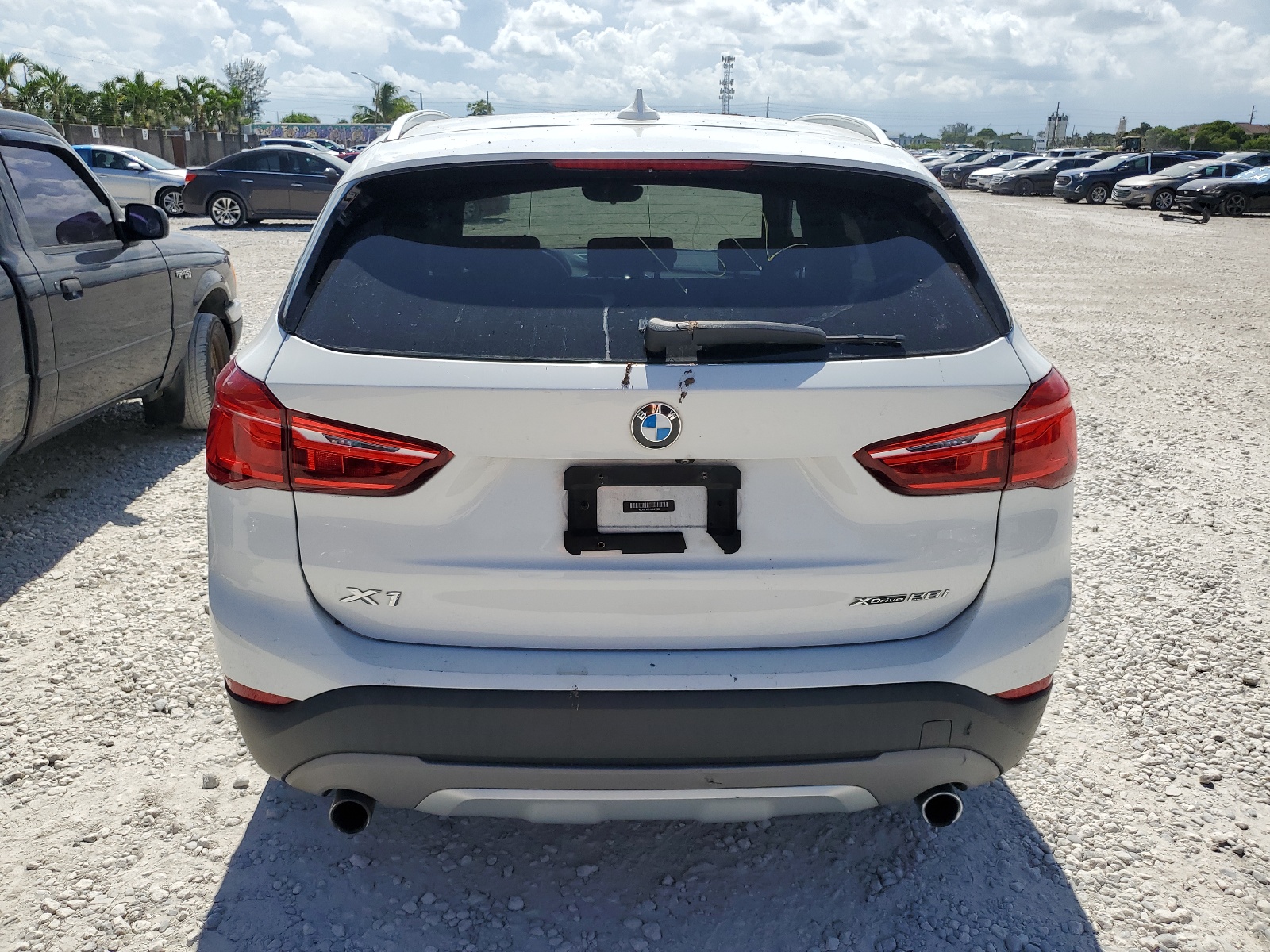 WBXHT3C3XJ5L27322 2018 BMW X1 xDrive28I