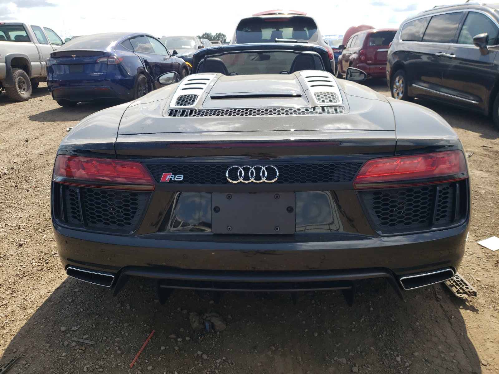 WUAVACFX2H7904625 2017 Audi R8 Spyder