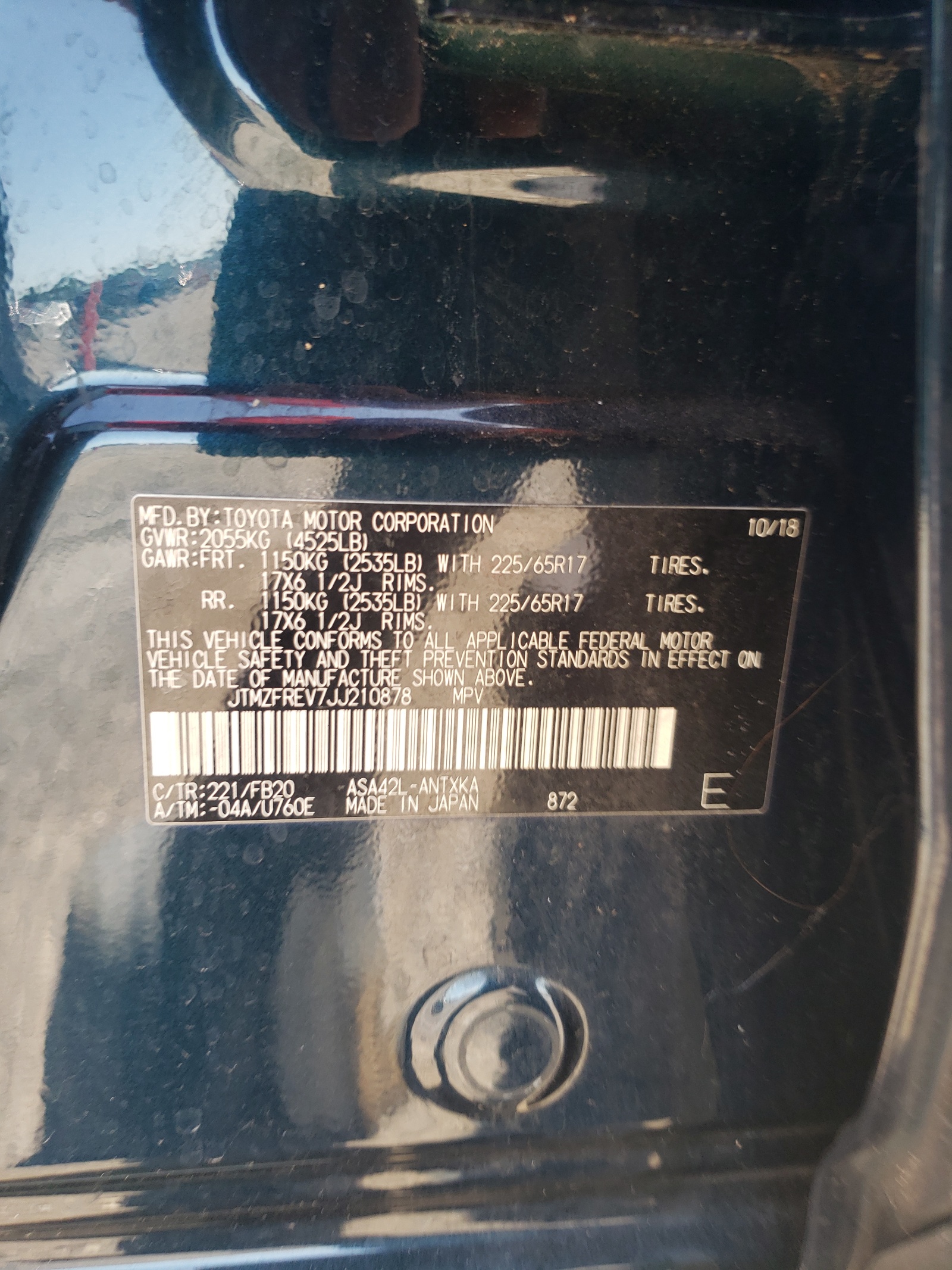 JTMZFREV7JJ210878 2018 Toyota Rav4 Le