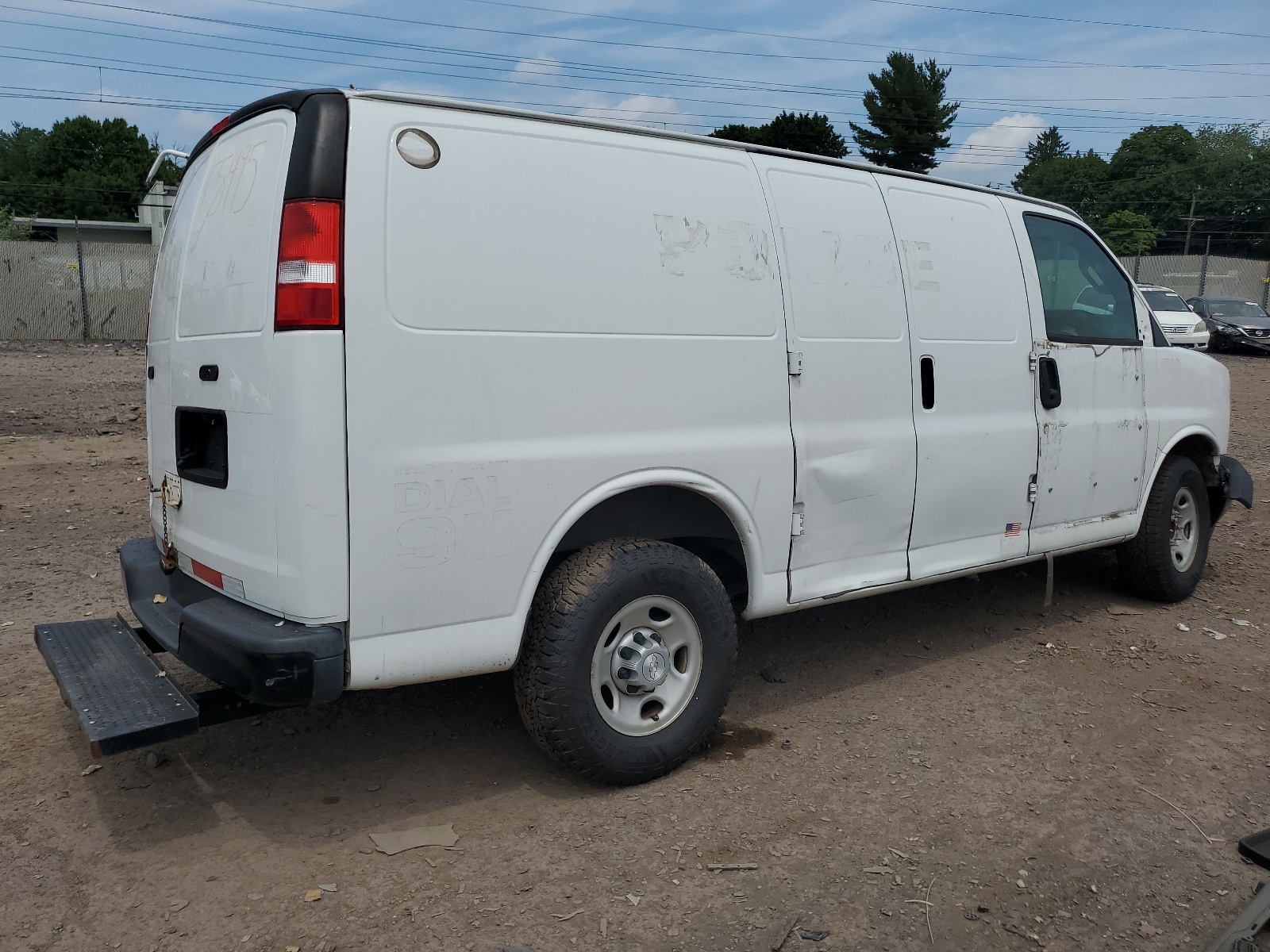 2017 Chevrolet Express G2500 vin: 1GCWGAFG4H1339026