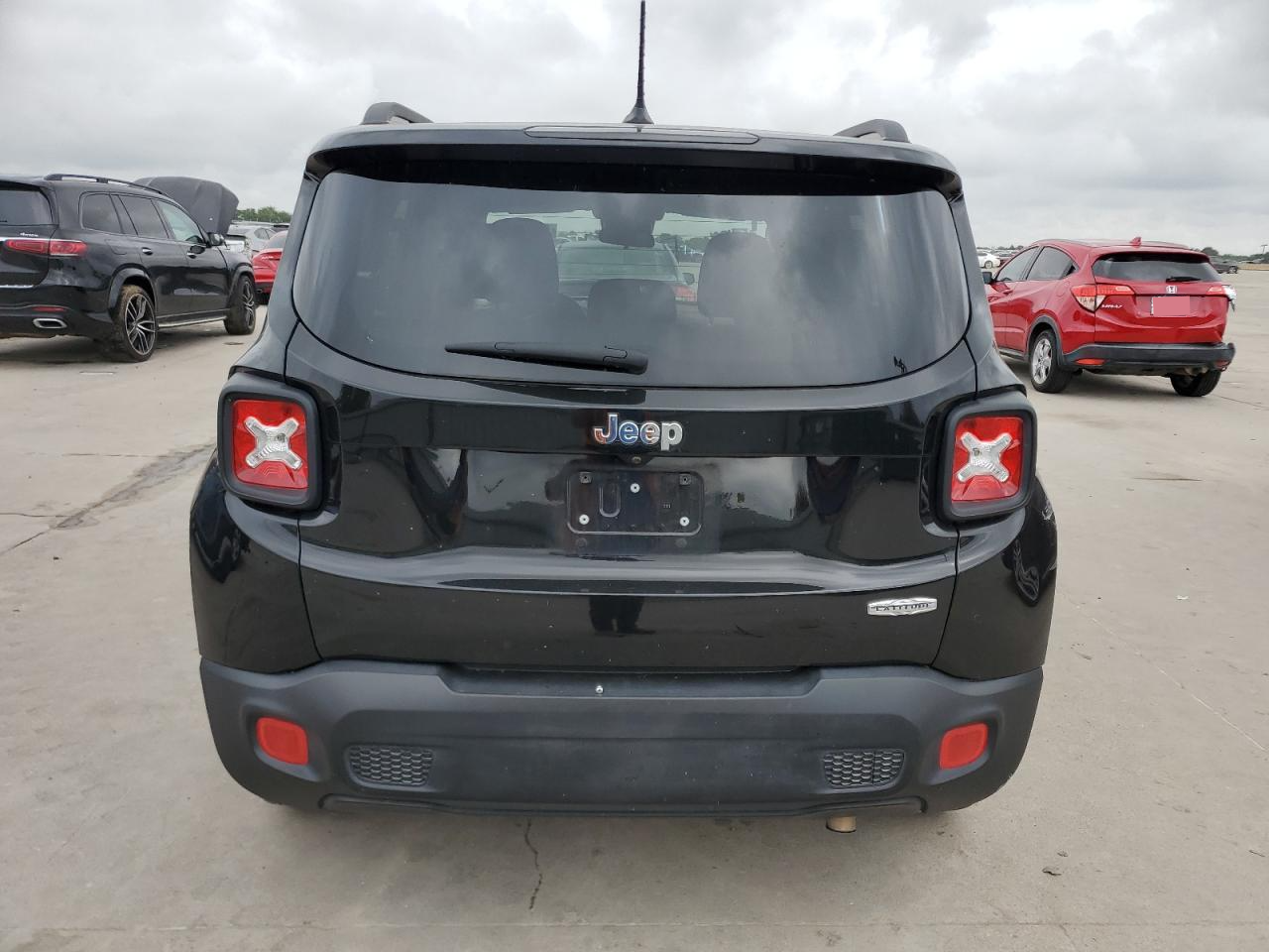 ZACCJABB8HPE58762 2017 Jeep Renegade Latitude