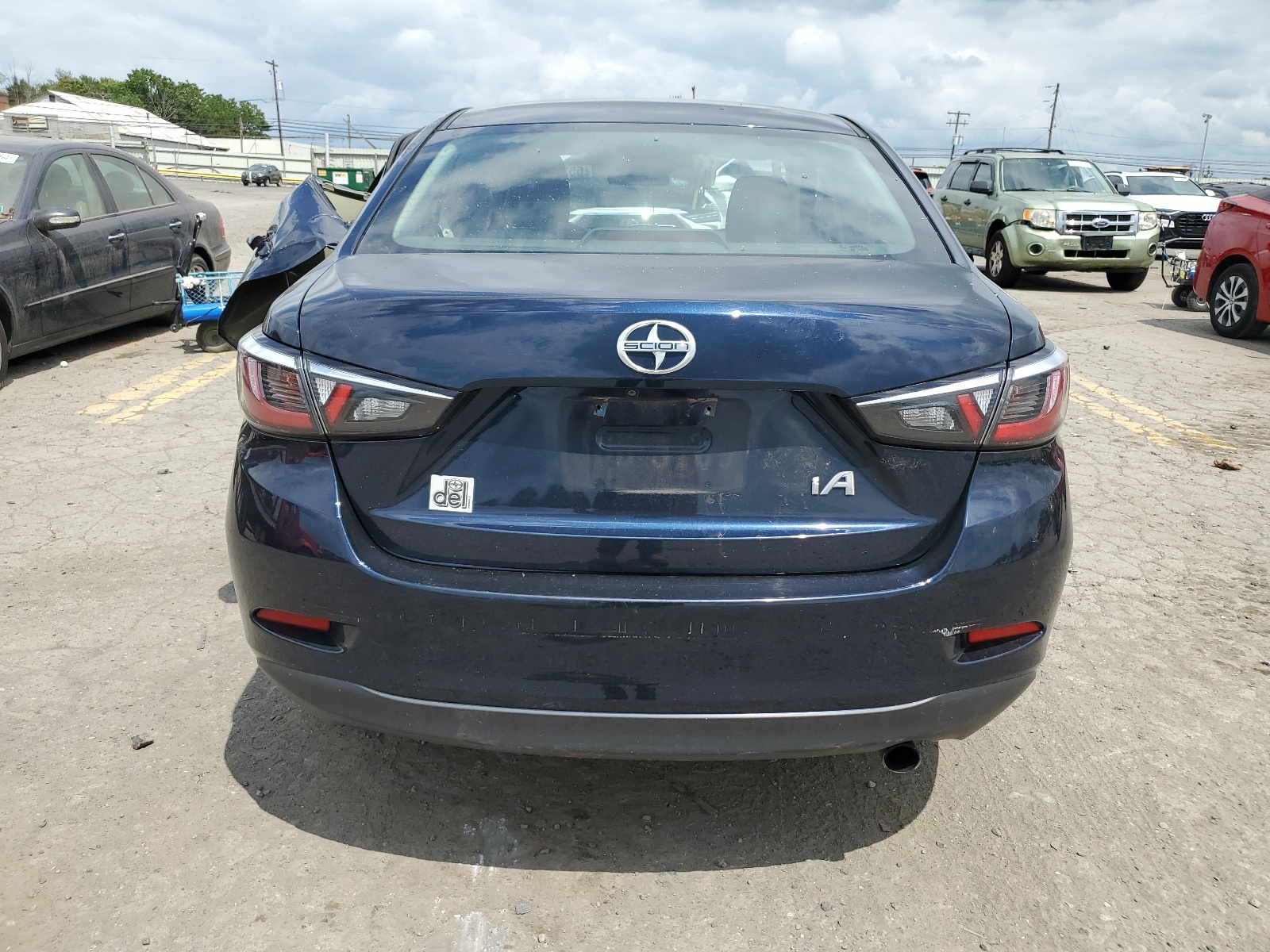 3MYDLBZV0GY116464 2016 Toyota Scion Ia