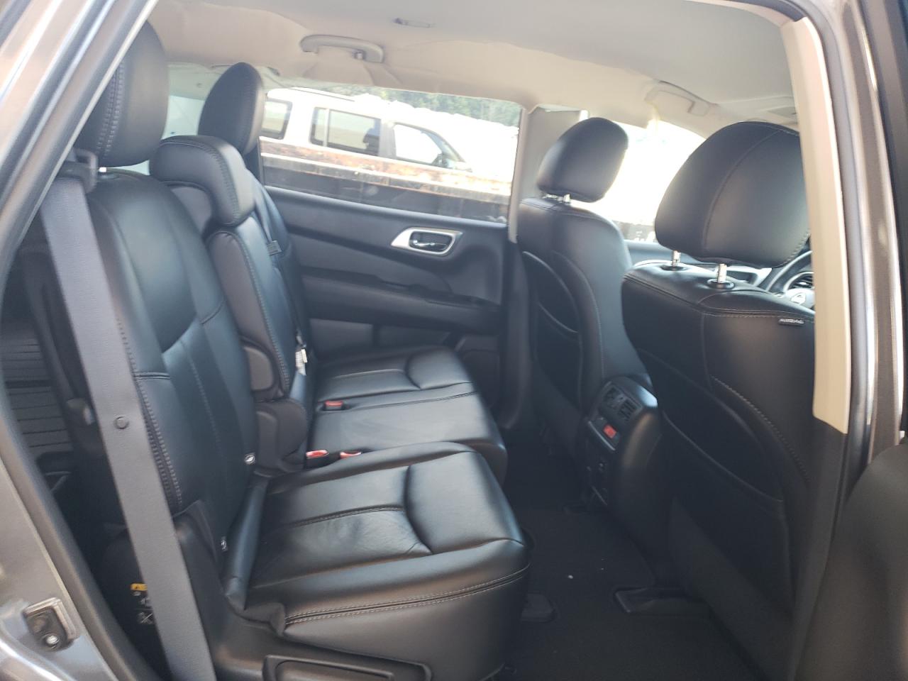 2015 Nissan Pathfinder S VIN: 5N1AR2MN8FC695875 Lot: 61244254