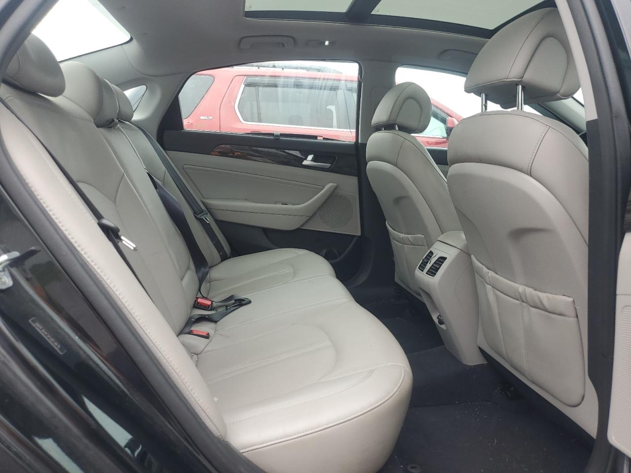 2015 Hyundai Sonata Sport VIN: 5NPE34AF5FH013975 Lot: 64679644