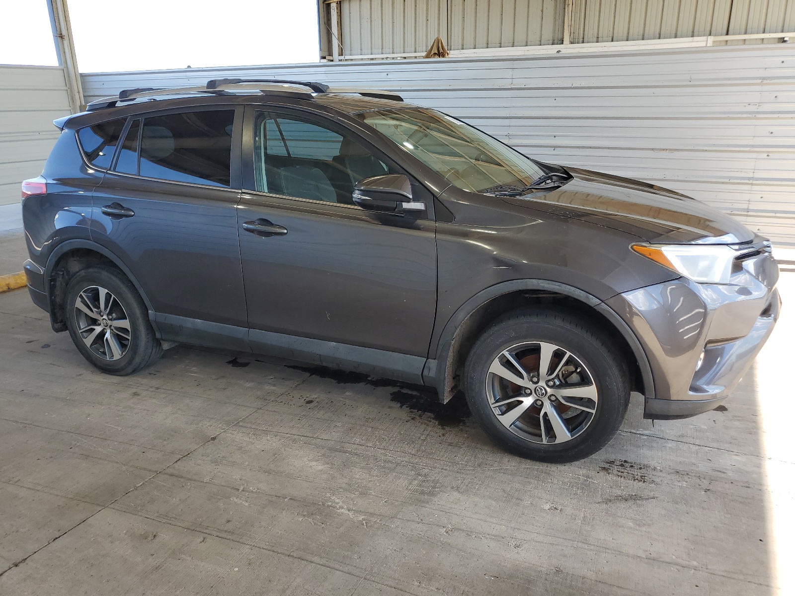 2016 Toyota Rav4 Xle vin: 2T3WFREV2GW250346