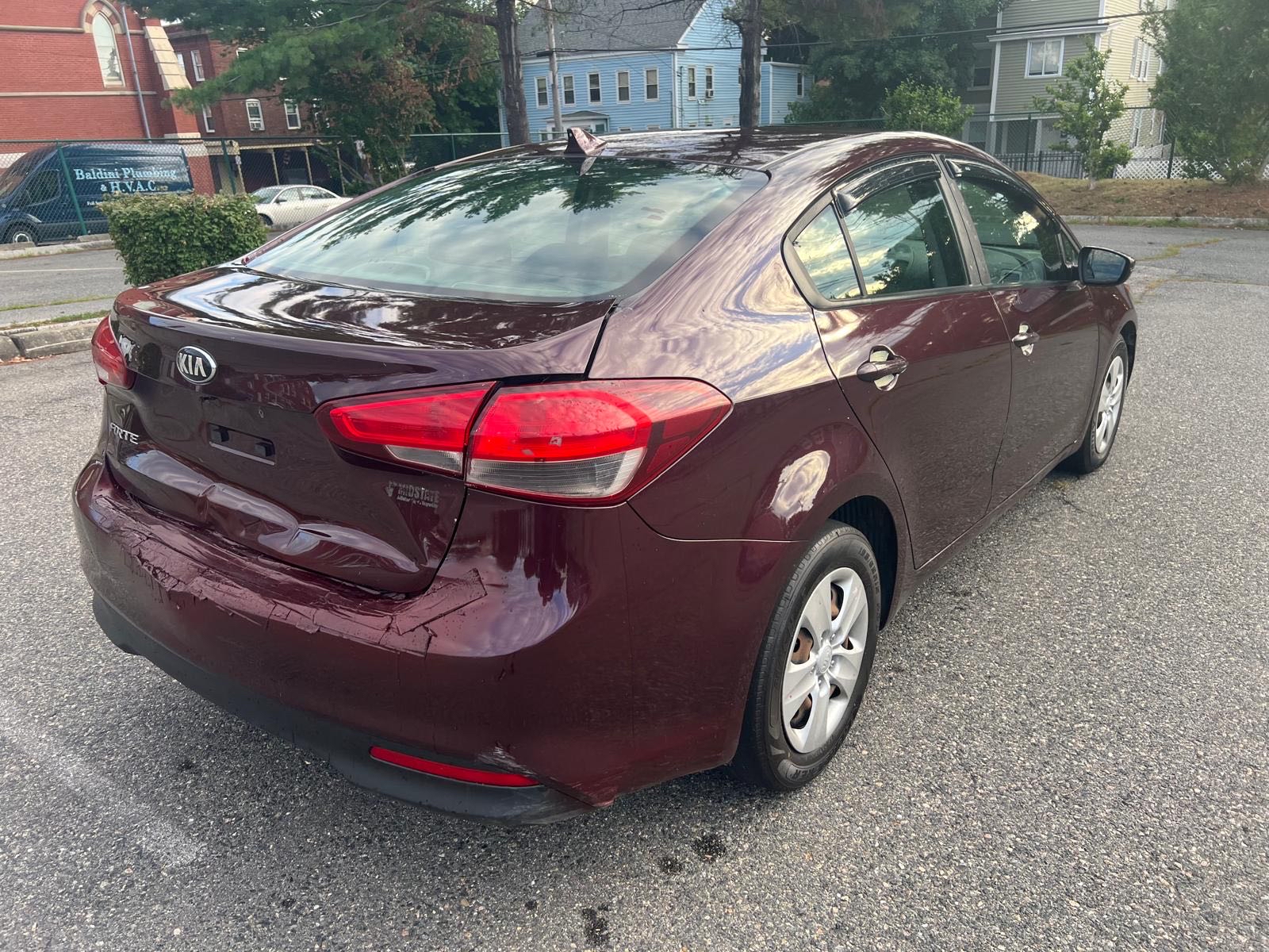 2017 Kia Forte Lx vin: 3KPFK4A79HE132538