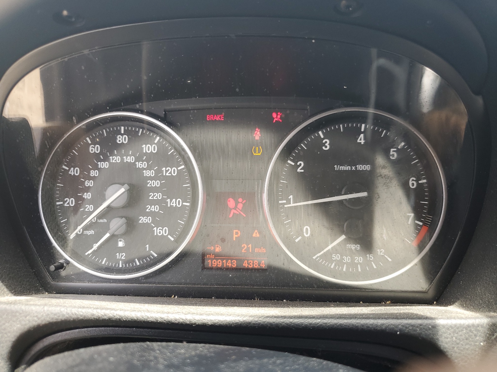 WBAPH77559NL83254 2009 BMW 328 I