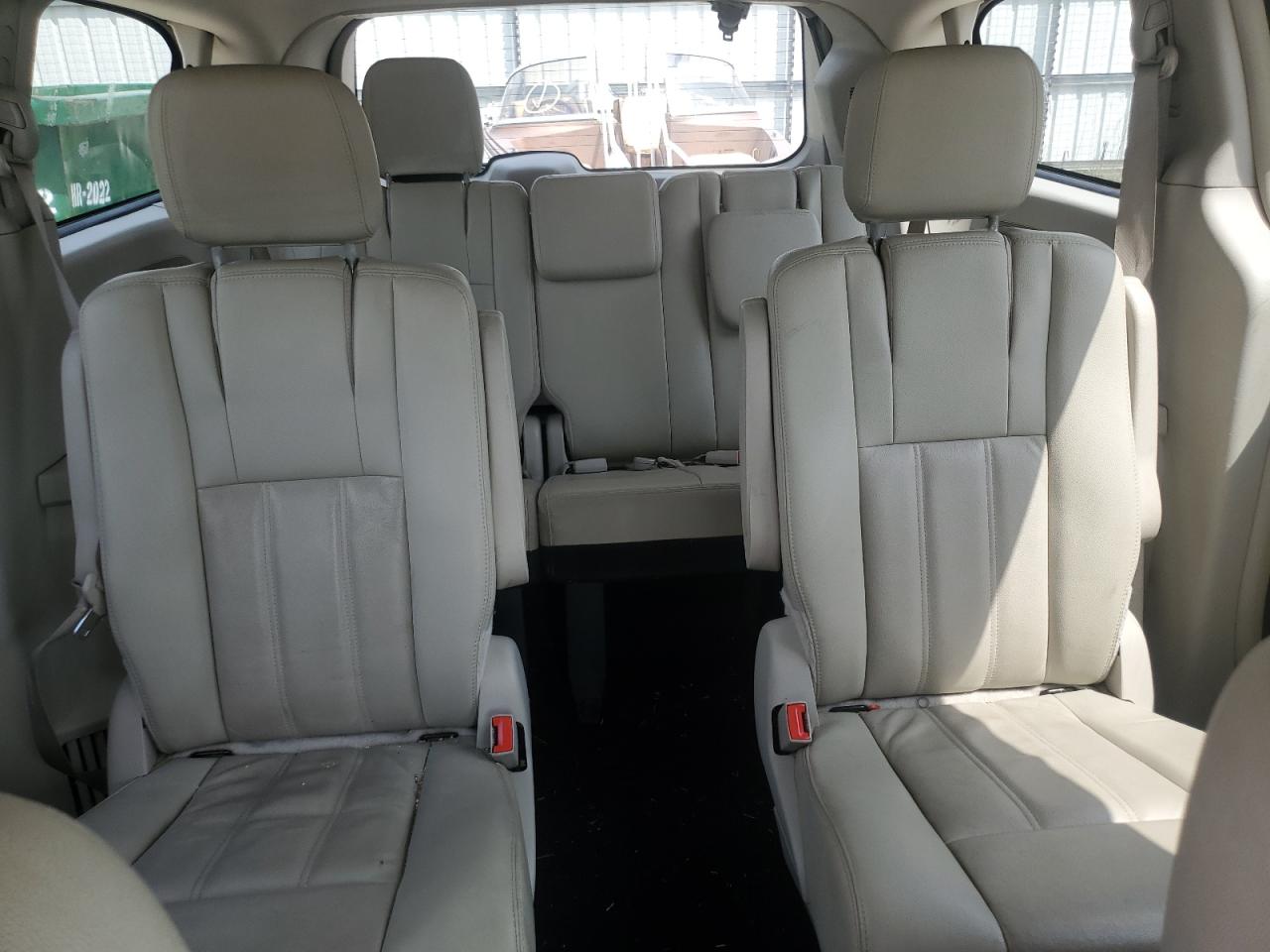 2015 Chrysler Town & Country Touring VIN: 2C4RC1BG8FR645380 Lot: 64875894