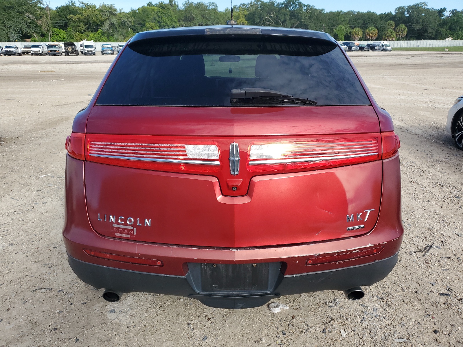 2LMHJ5AT2DBL58050 2013 Lincoln Mkt