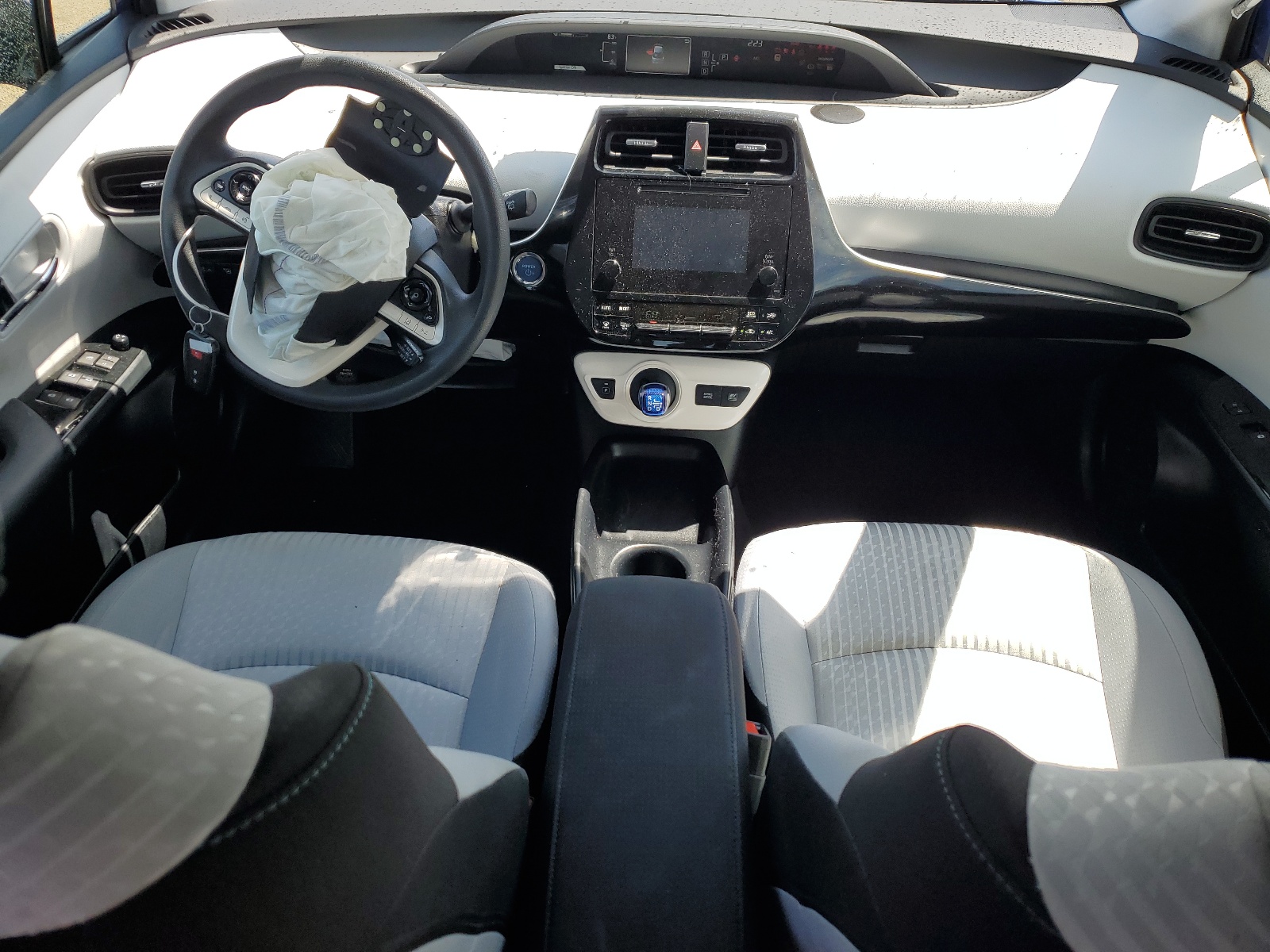 JTDKBRFU2J3592700 2018 Toyota Prius