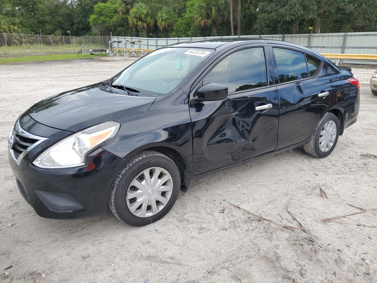 2017 Nissan Versa S vin: 3N1CN7AP2HL861636