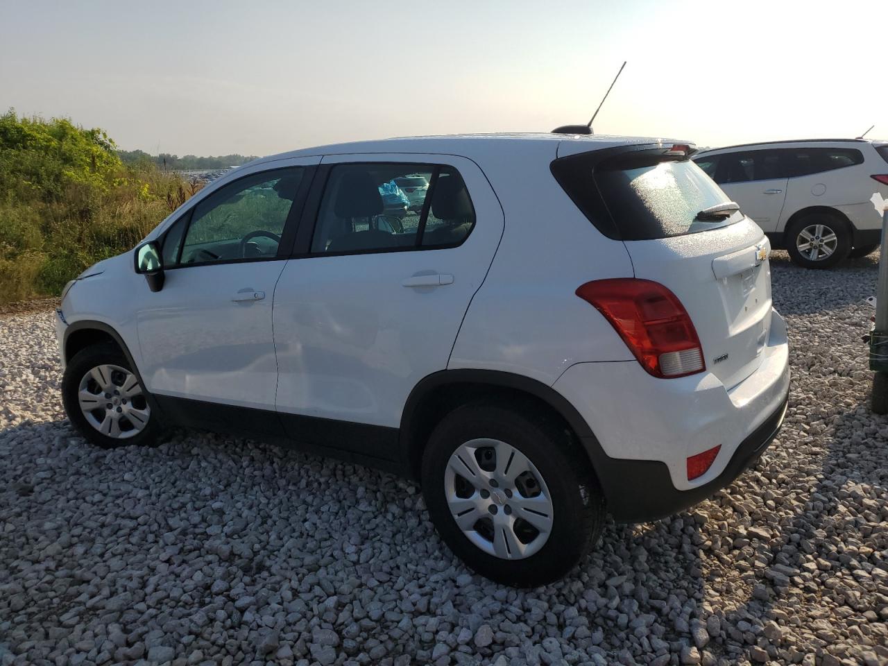 2018 Chevrolet Trax Ls VIN: KL7CJKSBXJB605019 Lot: 63177854