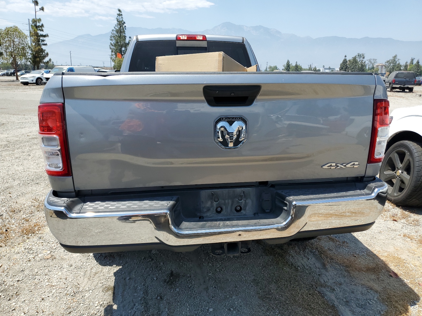 2020 Ram 2500 Tradesman vin: 3C6UR5HL8LG172318