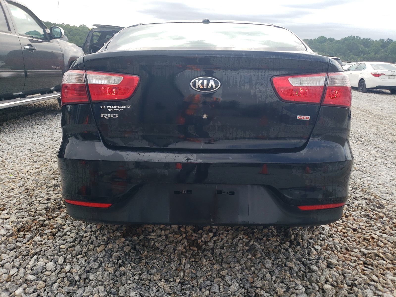 KNADM4A37H6012285 2017 Kia Rio Lx