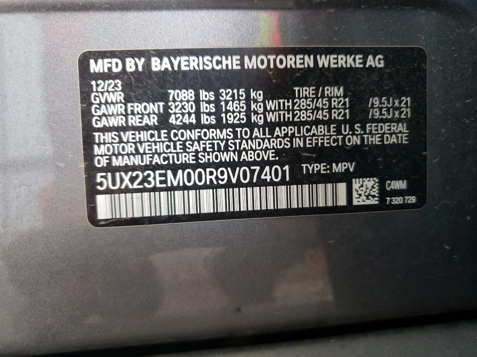 5UX23EM00R9V07401 2024 BMW X7 xDrive40I