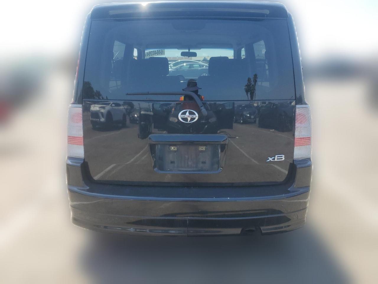 2006 Toyota Scion Xb VIN: JTLKT334264074218 Lot: 64640394