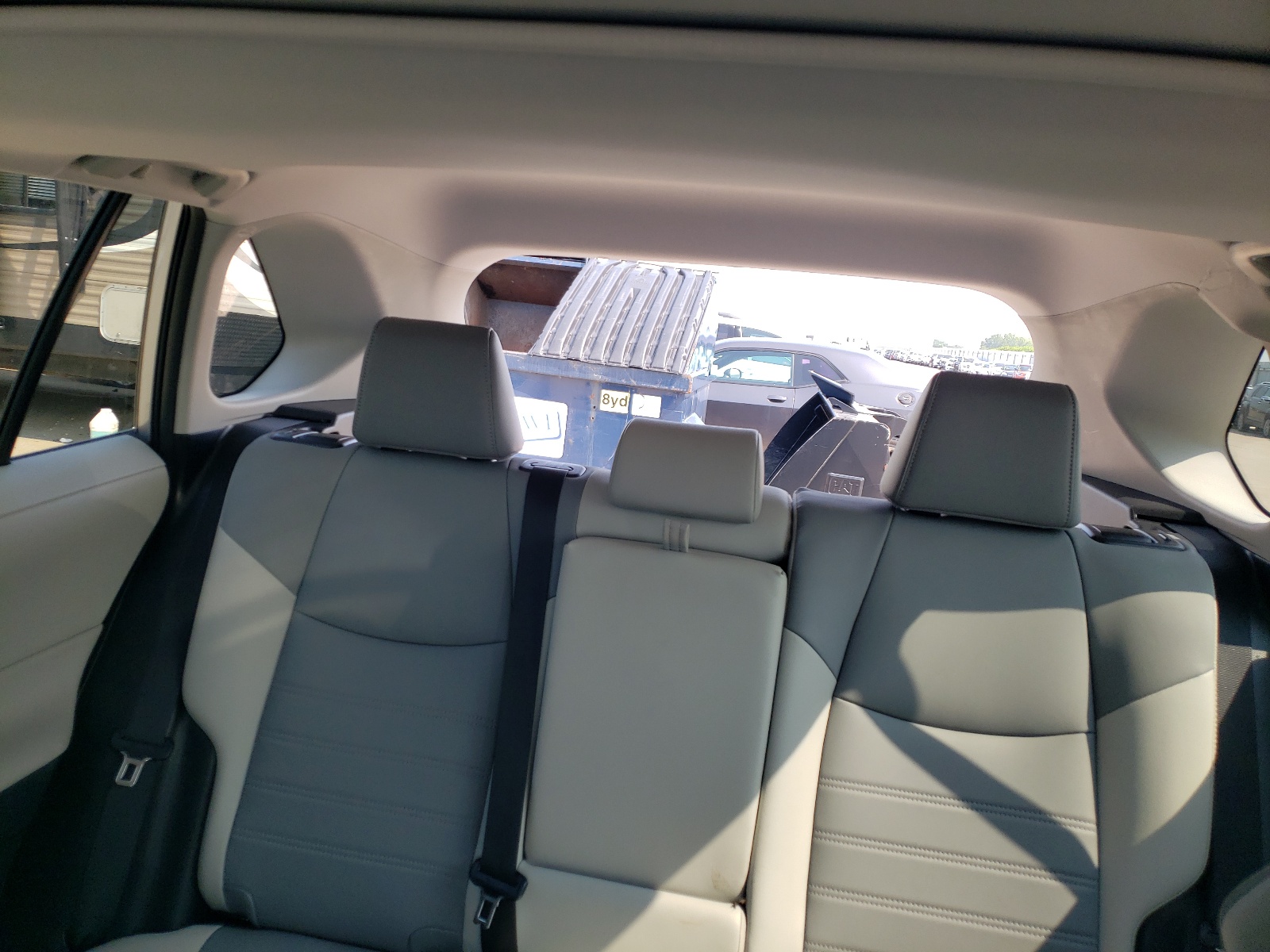 2T3A1RFV8KC042571 2019 Toyota Rav4 Xle Premium