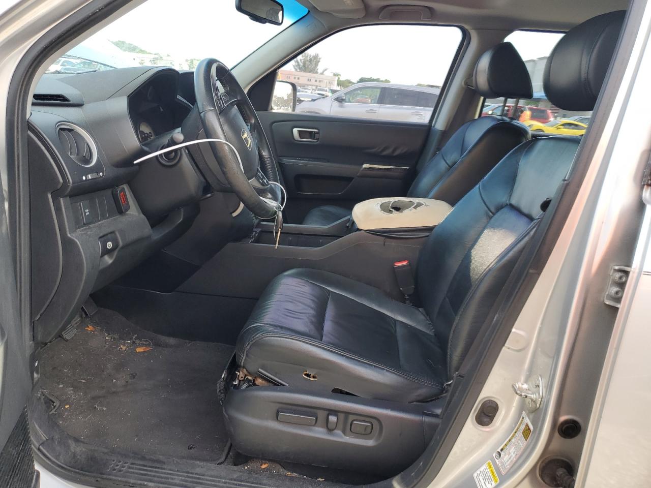 2011 Honda Pilot Exln VIN: 5FNYF3H75BB017675 Lot: 64144974