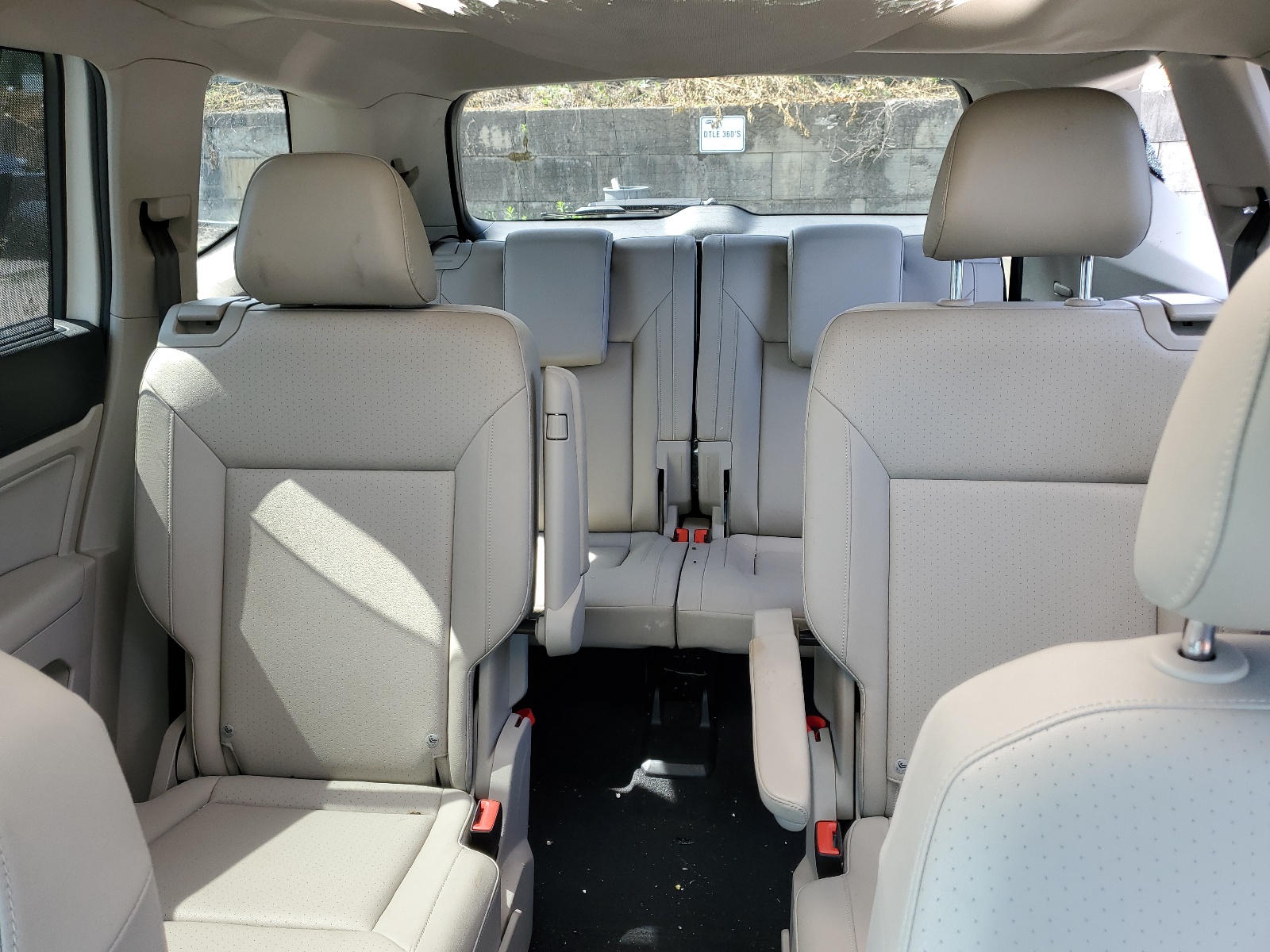 1V2UR2CA1KC610528 2019 Volkswagen Atlas Se