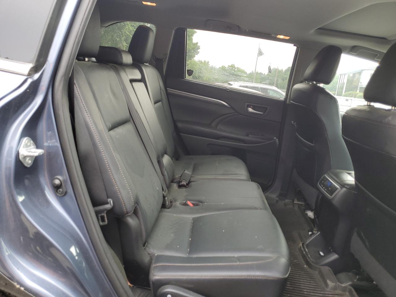 2019 Toyota Highlander Limited VIN: 5TDDZRFH8KS740324 Lot: 61078874