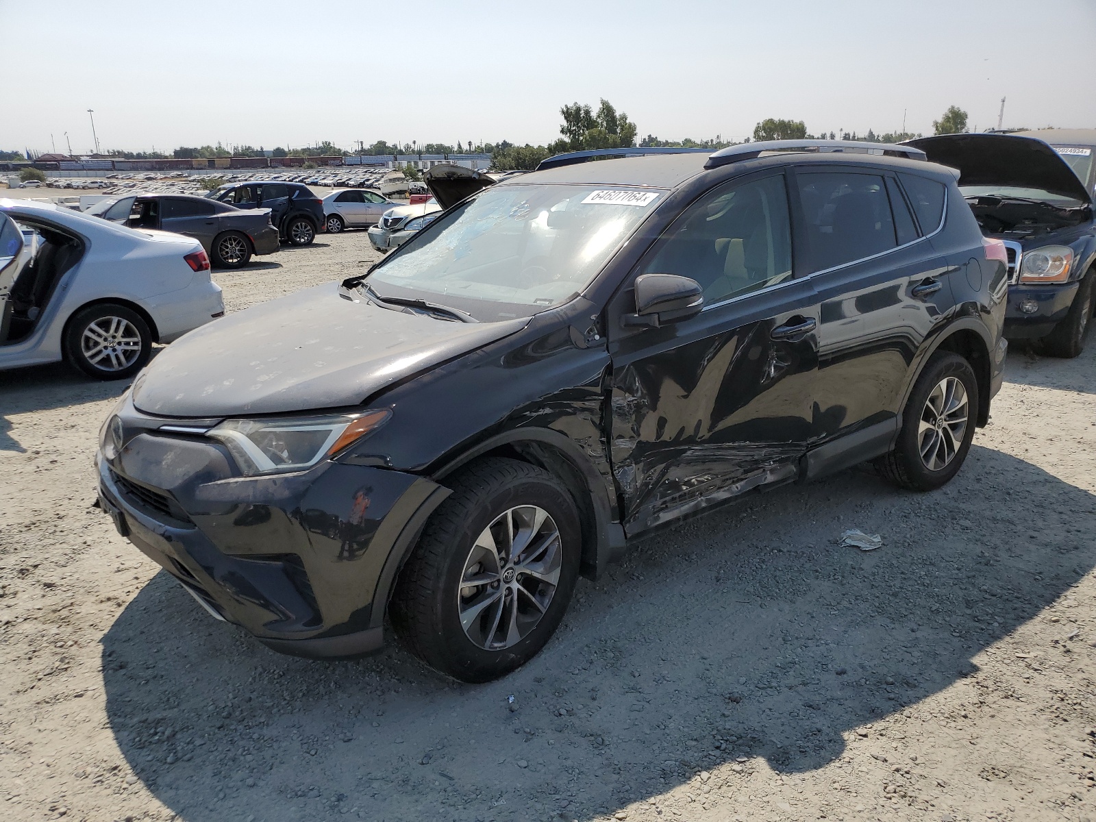 2018 Toyota Rav4 Hv Le vin: JTMRJREV5JD239616