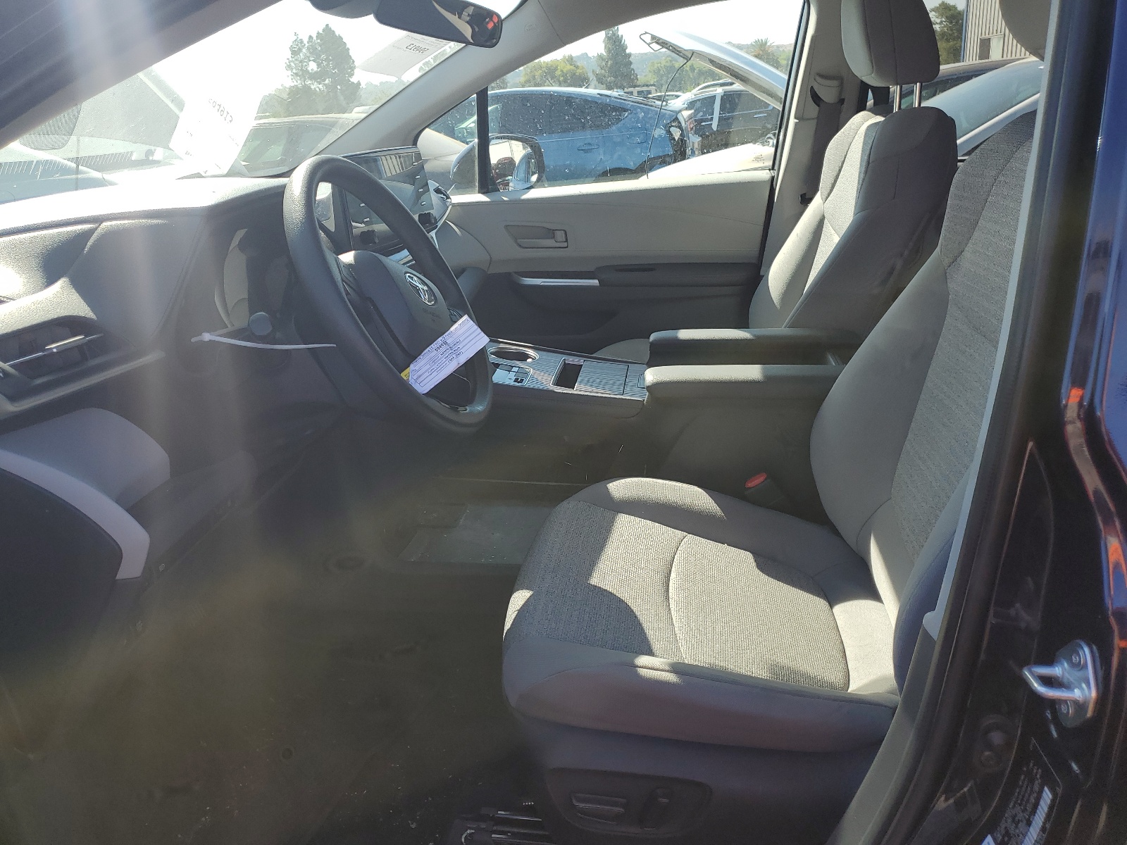 5TDKRKEC4NS112303 2022 Toyota Sienna Le