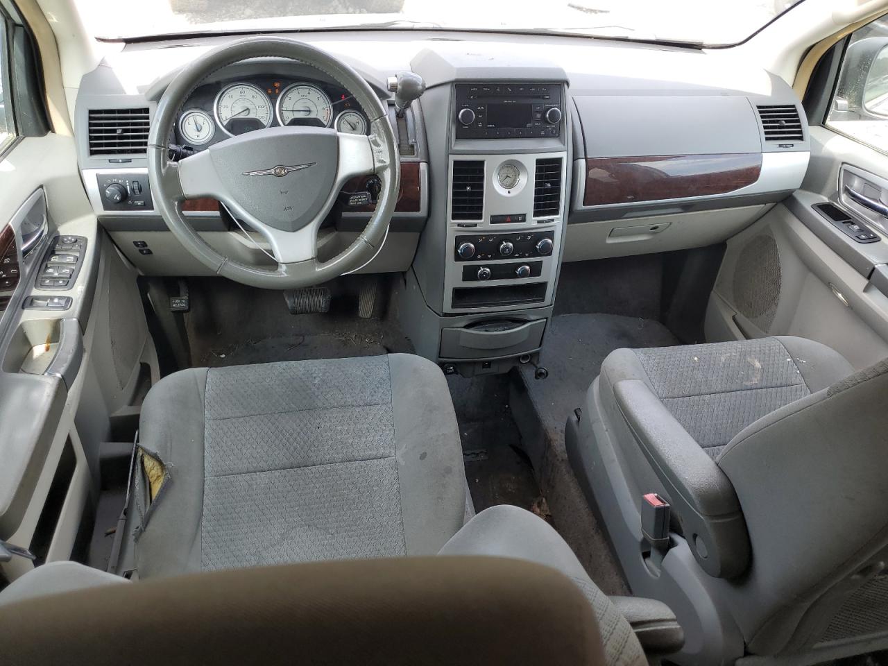 2010 Chrysler Town & Country Touring VIN: 2A4RR5D14AR414042 Lot: 65338364