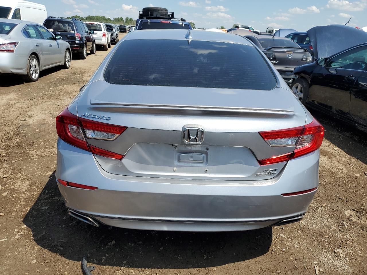 2018 Honda Accord Sport VIN: 1HGCV2F3XJA001584 Lot: 63114204