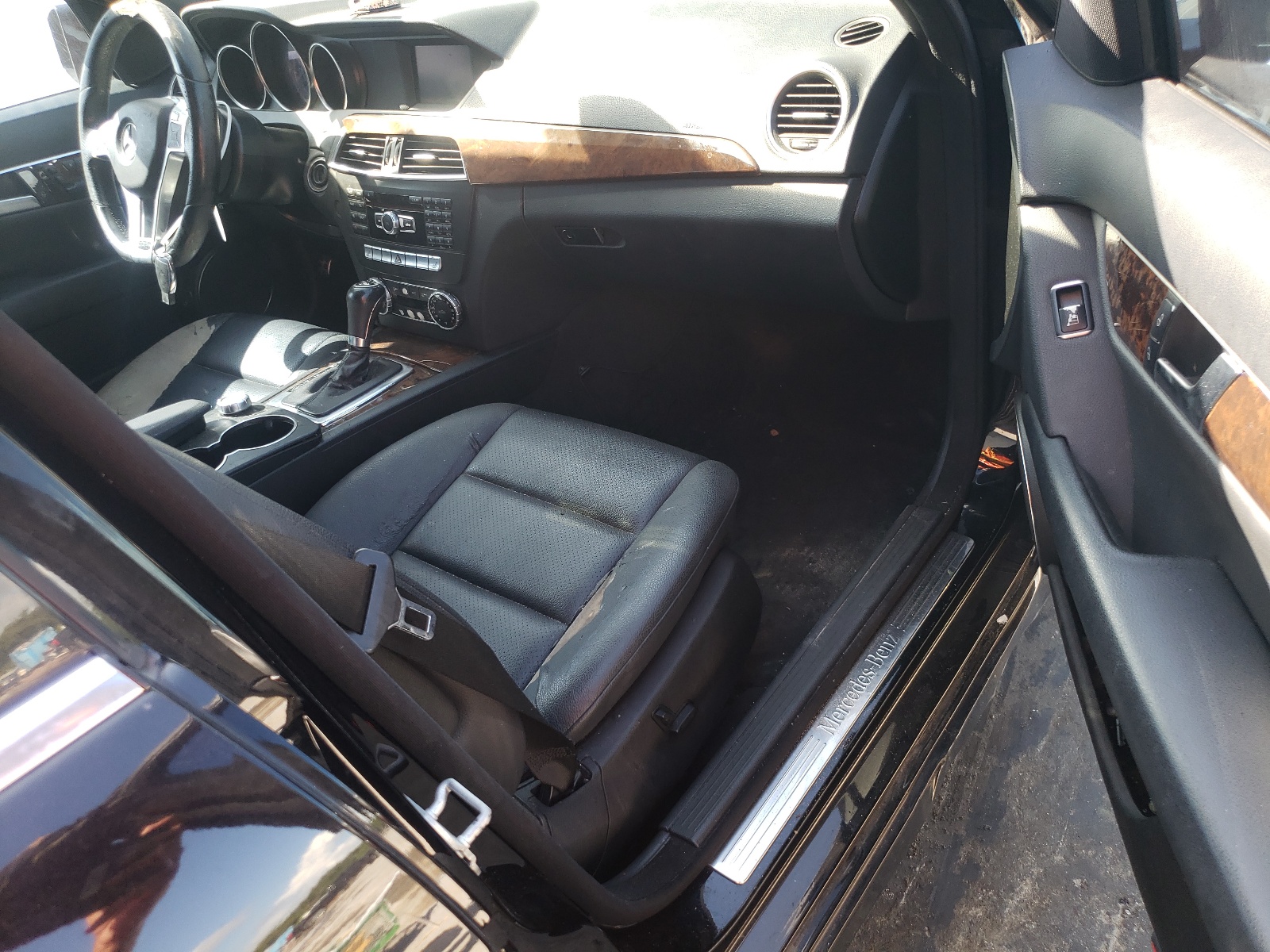 WDDGF4HB3DA850527 2013 Mercedes-Benz C 250