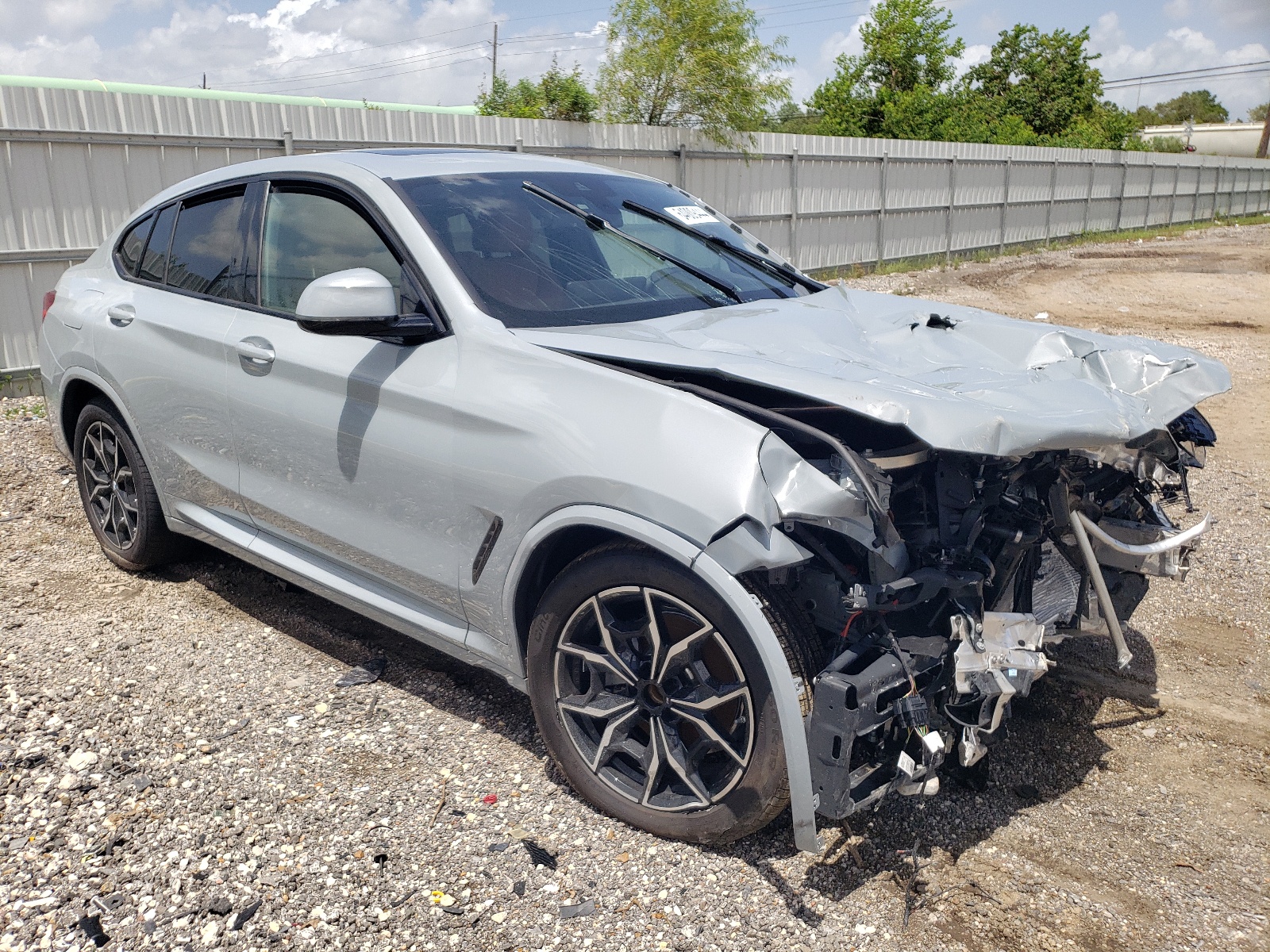 2024 BMW X4 xDrive30I vin: 5UX33DT09R9W84111