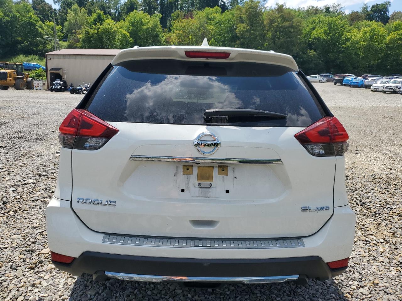 2018 Nissan Rogue S VIN: JN8AT2MVXJW318904 Lot: 63893444
