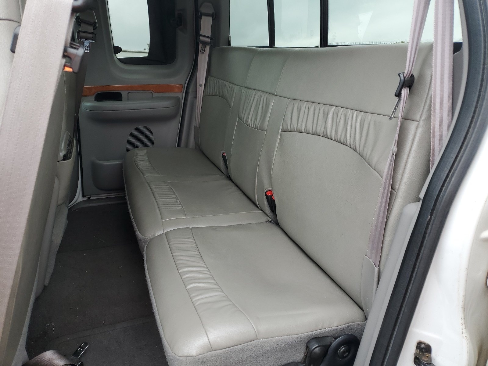 1FTRX08L4YKB29909 2000 Ford F150