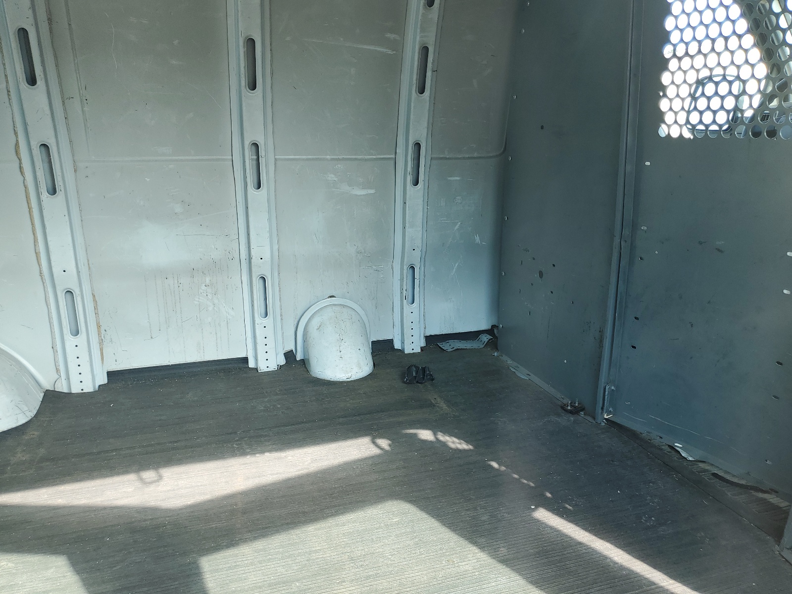 1GTGG25V751148836 2005 GMC Savana G2500