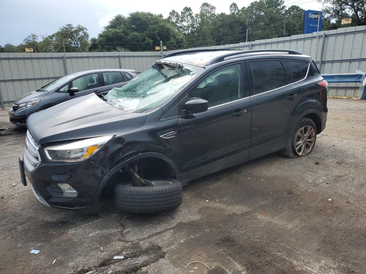 1FMCU9GD0JUD39166 2018 FORD ESCAPE - Image 1