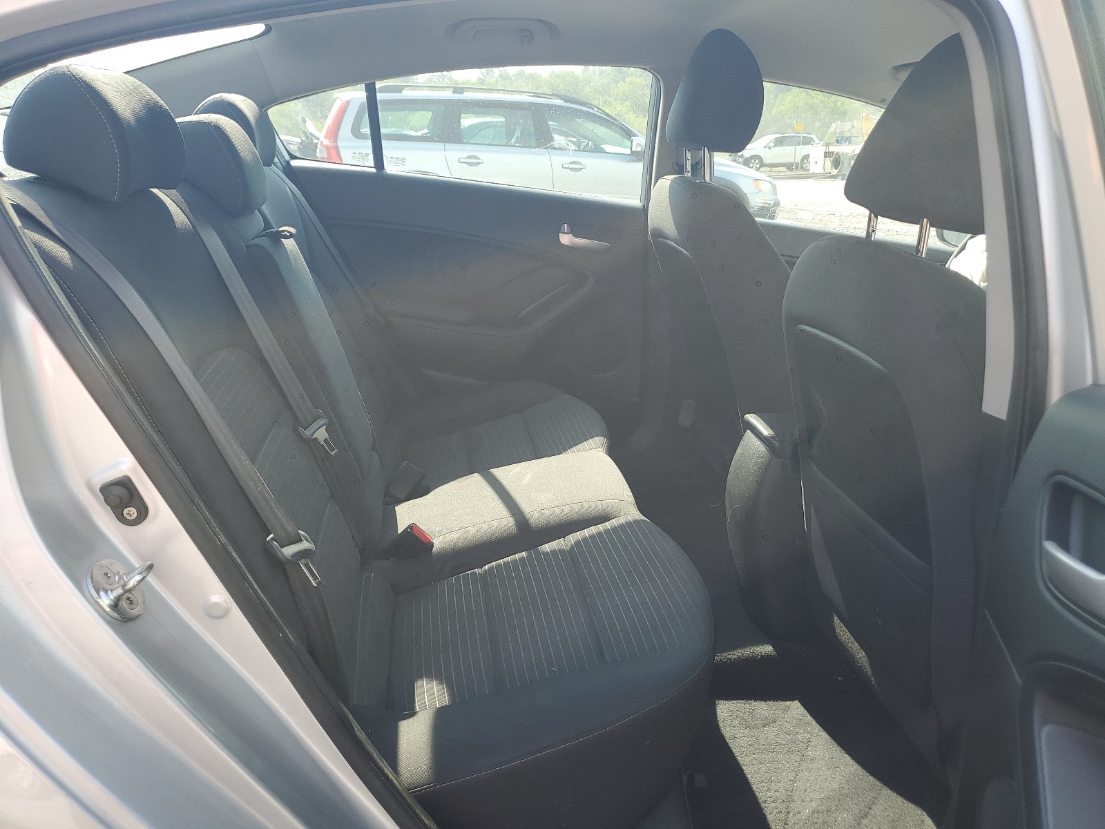 3KPFL4A72JE194012 2018 Kia Forte Lx