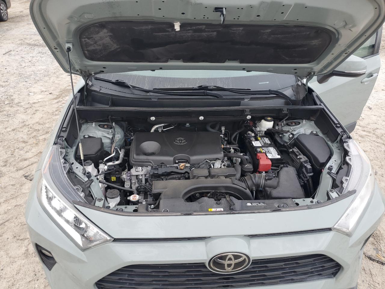 2020 Toyota Rav4 Xle VIN: 2T3W1RFV3LW061048 Lot: 64802004