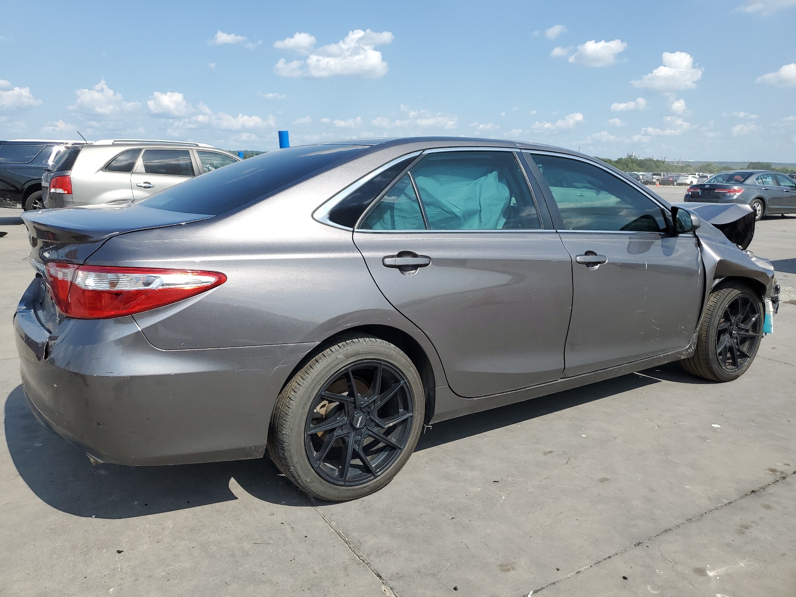 2017 Toyota Camry Le vin: 4T1BF1FK4HU370308