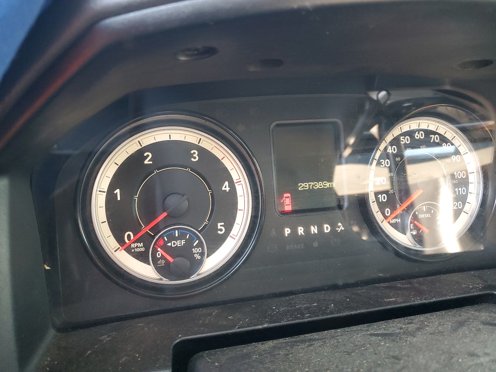 3C63RRHL6JG383985 2018 Ram 3500 Slt