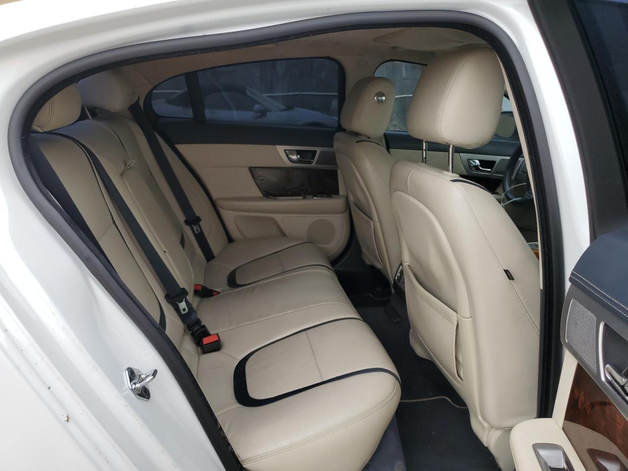SAJWA0EXXE8U21862 2014 Jaguar Xf