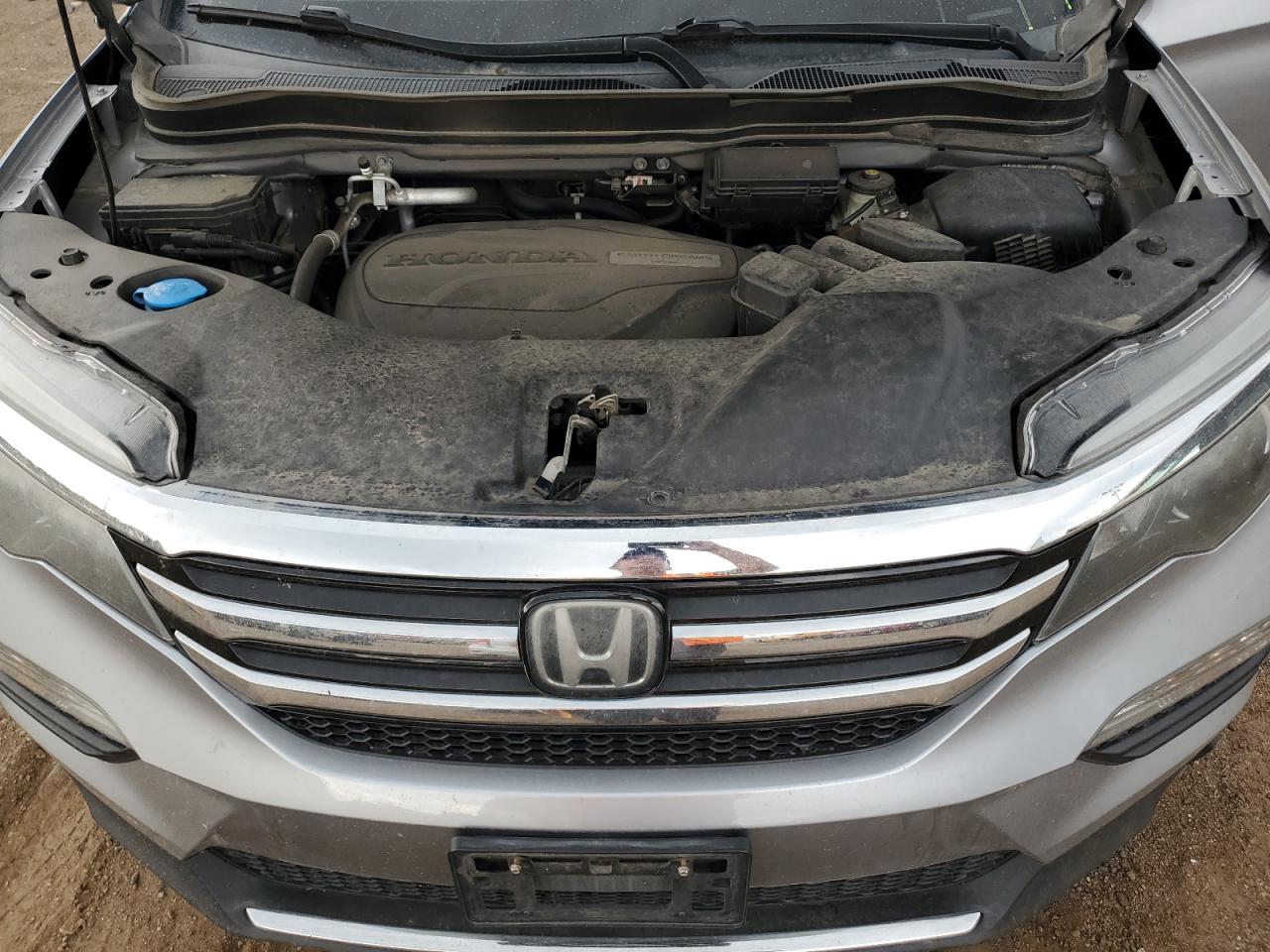 2016 Honda Pilot Touring VIN: 5FNYF6H93GB113640 Lot: 62415754