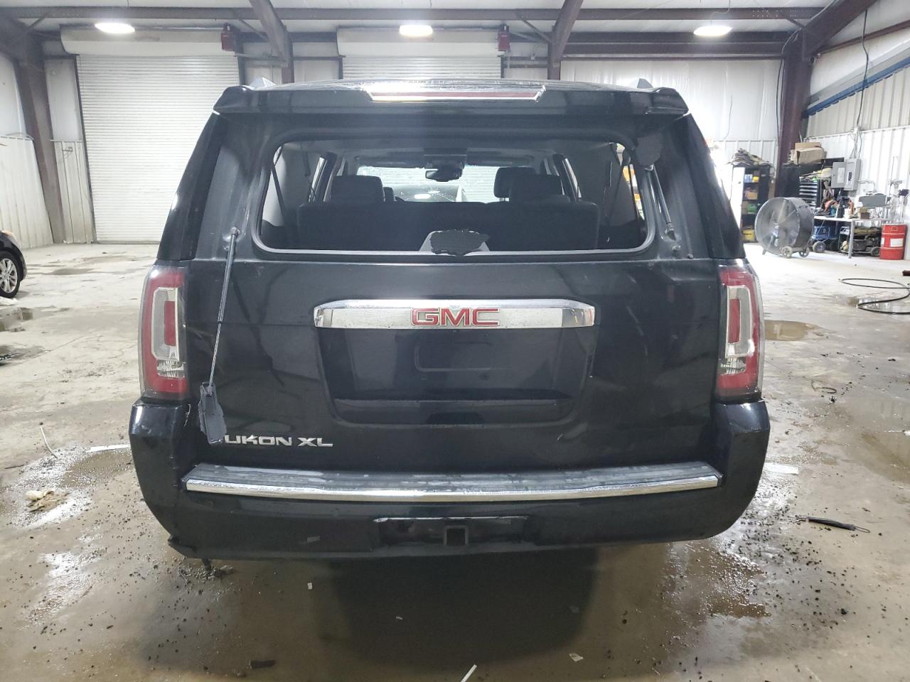 2015 GMC Yukon Xl Denali VIN: 1GKS2JKJ9FR294196 Lot: 64441194