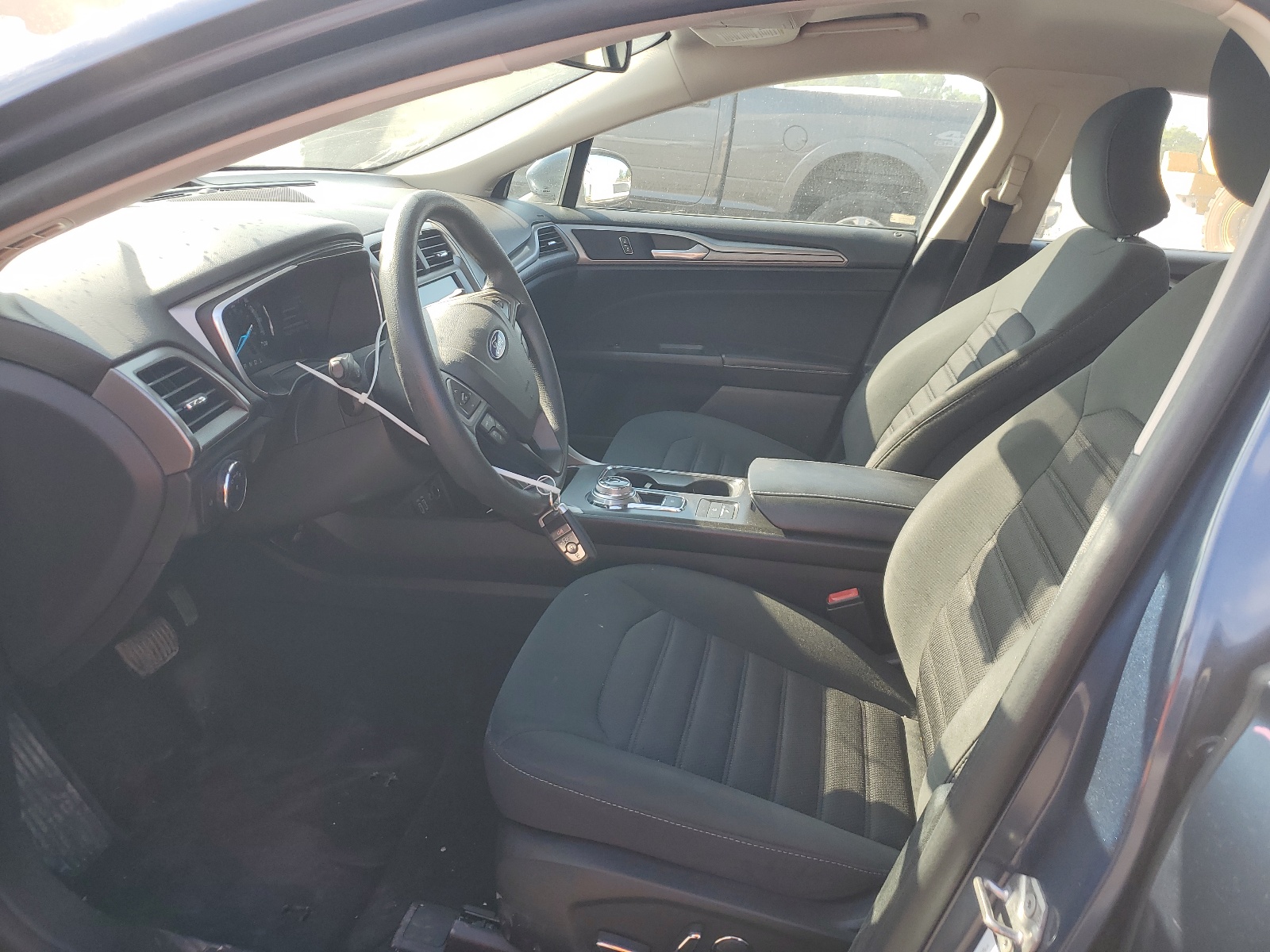 3FA6P0LU4KR126780 2019 Ford Fusion Se