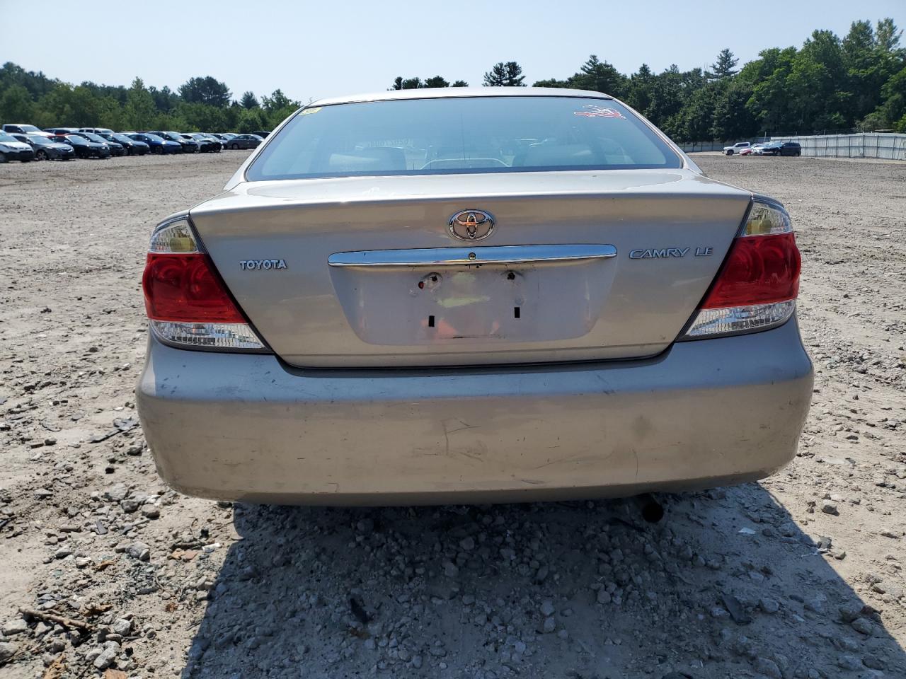 2005 Toyota Camry Le VIN: 4T1BE32K95U527475 Lot: 62627604