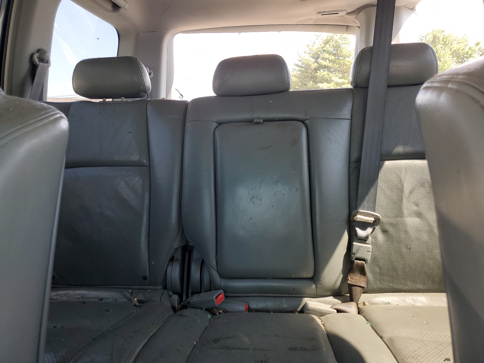 2HKYF185X4H500408 2004 Honda Pilot Exl