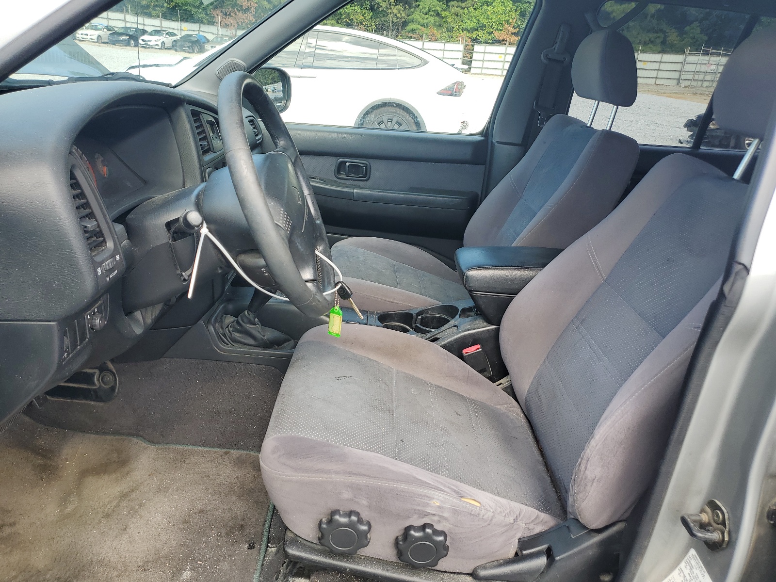 JN8DR07Y31W500496 2001 Nissan Pathfinder Le