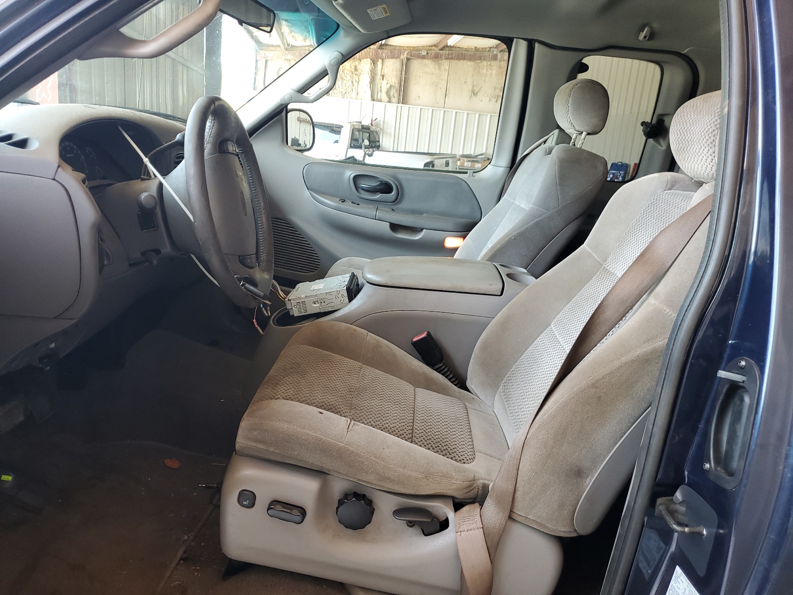 1FTRX18L52KB45789 2002 Ford F150