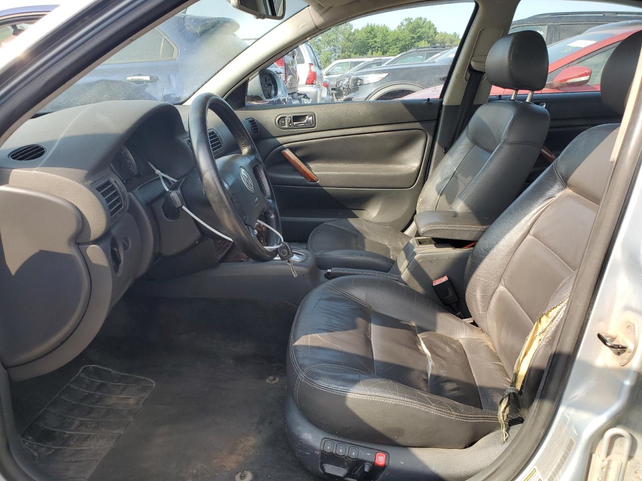 2004 Volkswagen Passat Glx 4Motion VIN: WVWTH63B54P157980 Lot: 62043494