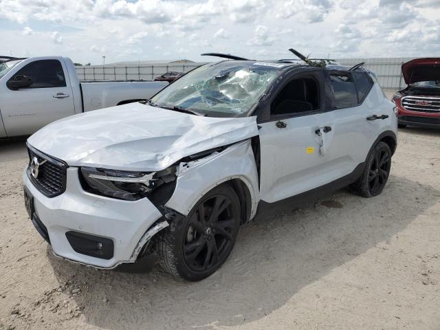  VOLVO XC40 2020 Серый