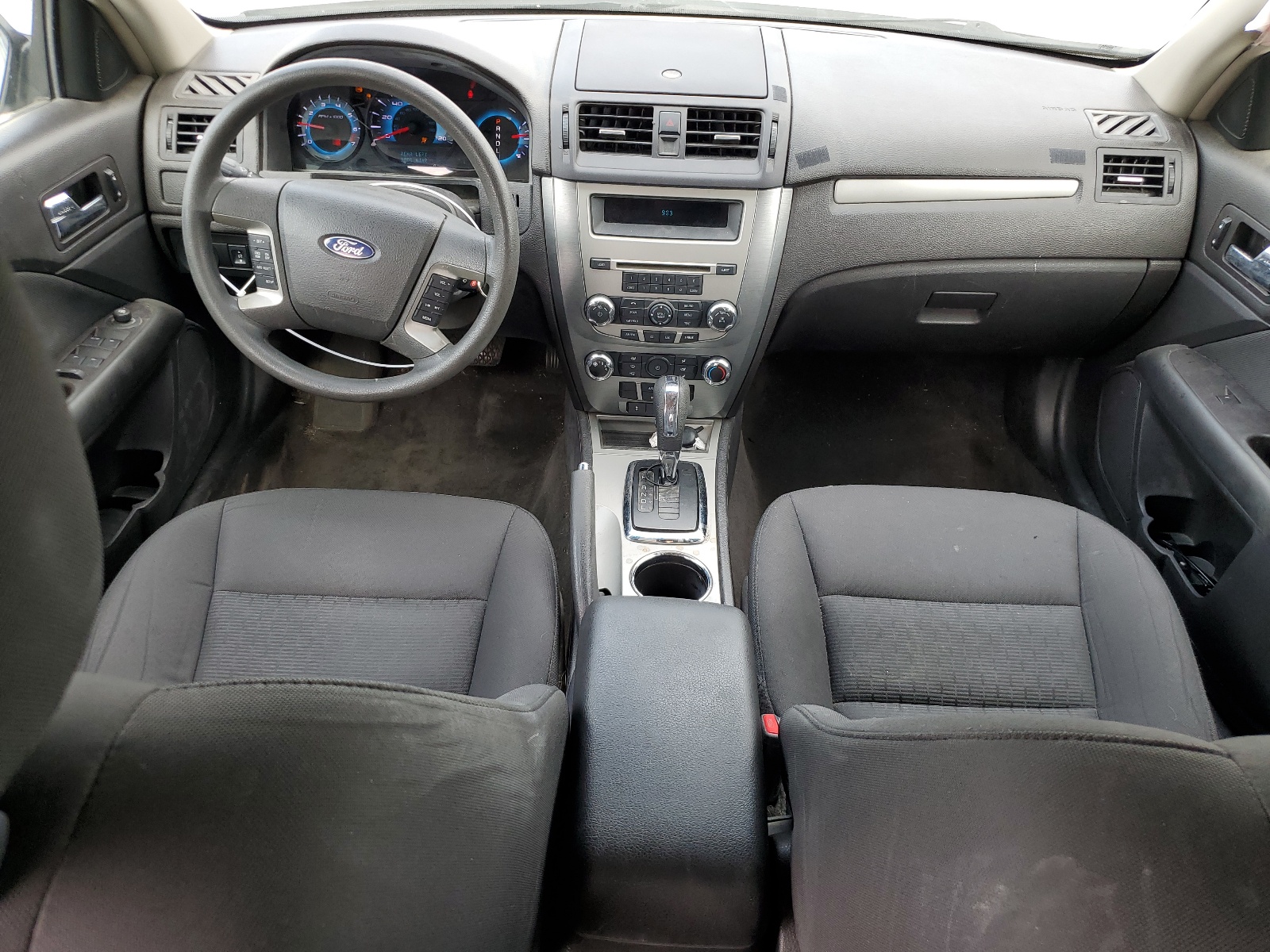 3FAHP0HA8AR389053 2010 Ford Fusion Se